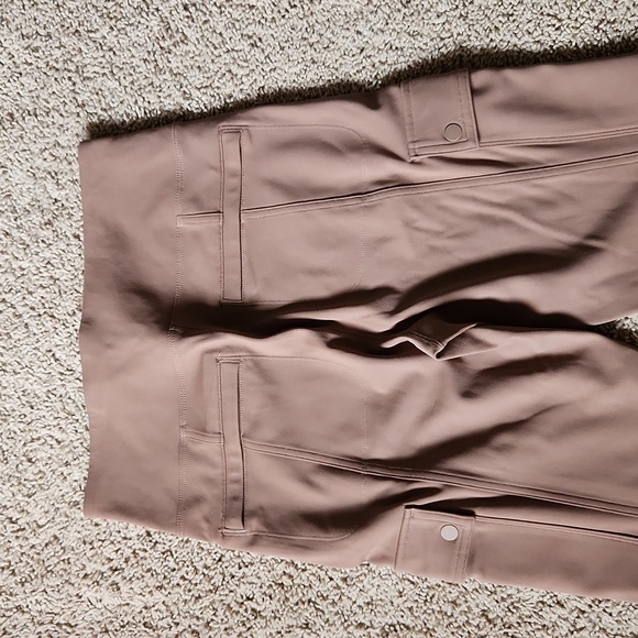 Athleta Delancey straight cargo pant. Size Small. - Picture 6 of 10